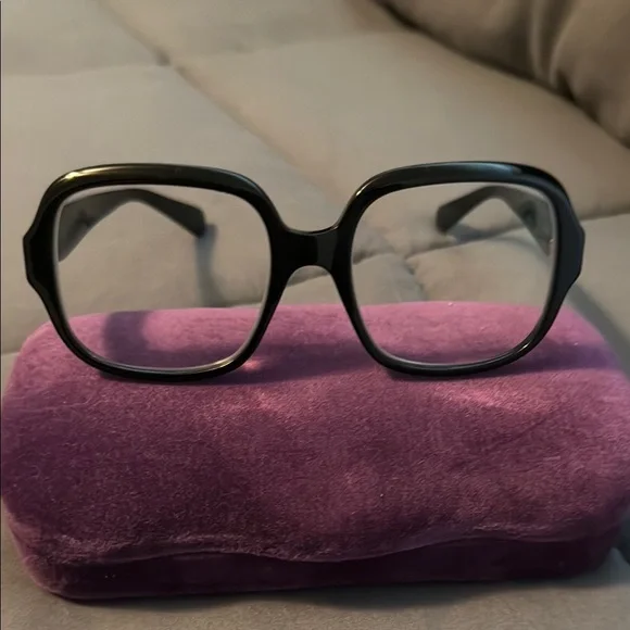 Gucci Black Square Glasses - Picture 6 of 7